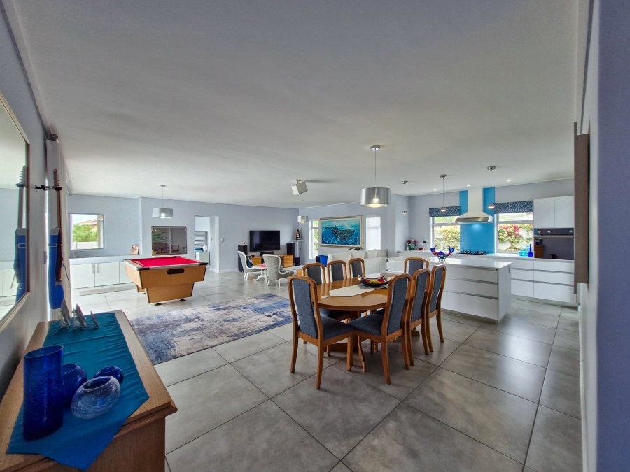 3 Bedroom Property for Sale in Stilbaai Wes Western Cape